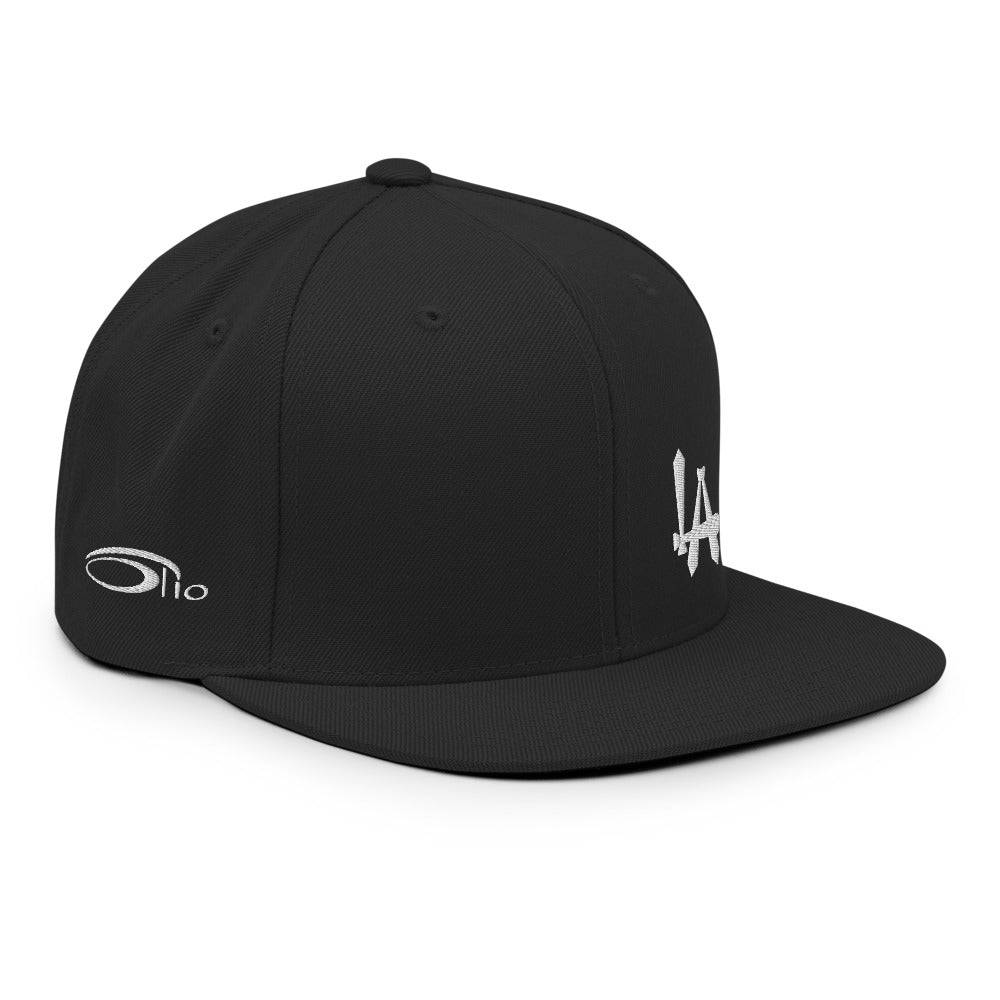 JRIP LA 💧 on X: Classic Black LA Halo SnapBack Hat. Accessorize